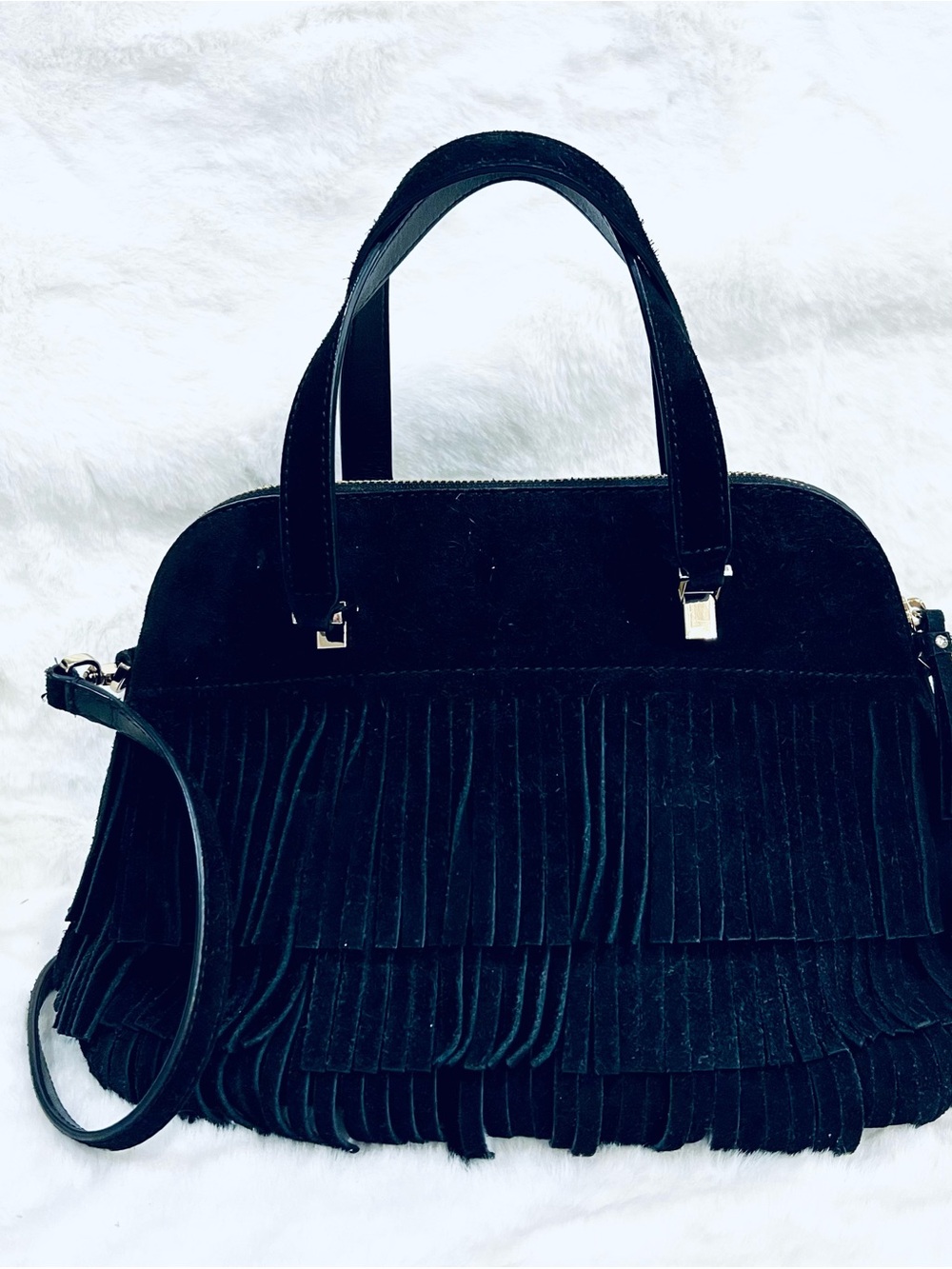 🔥 Kate Spade ♠️ Black Suede Fringe handbag gorgeous bag for fall & winter - Picture 3 of 8